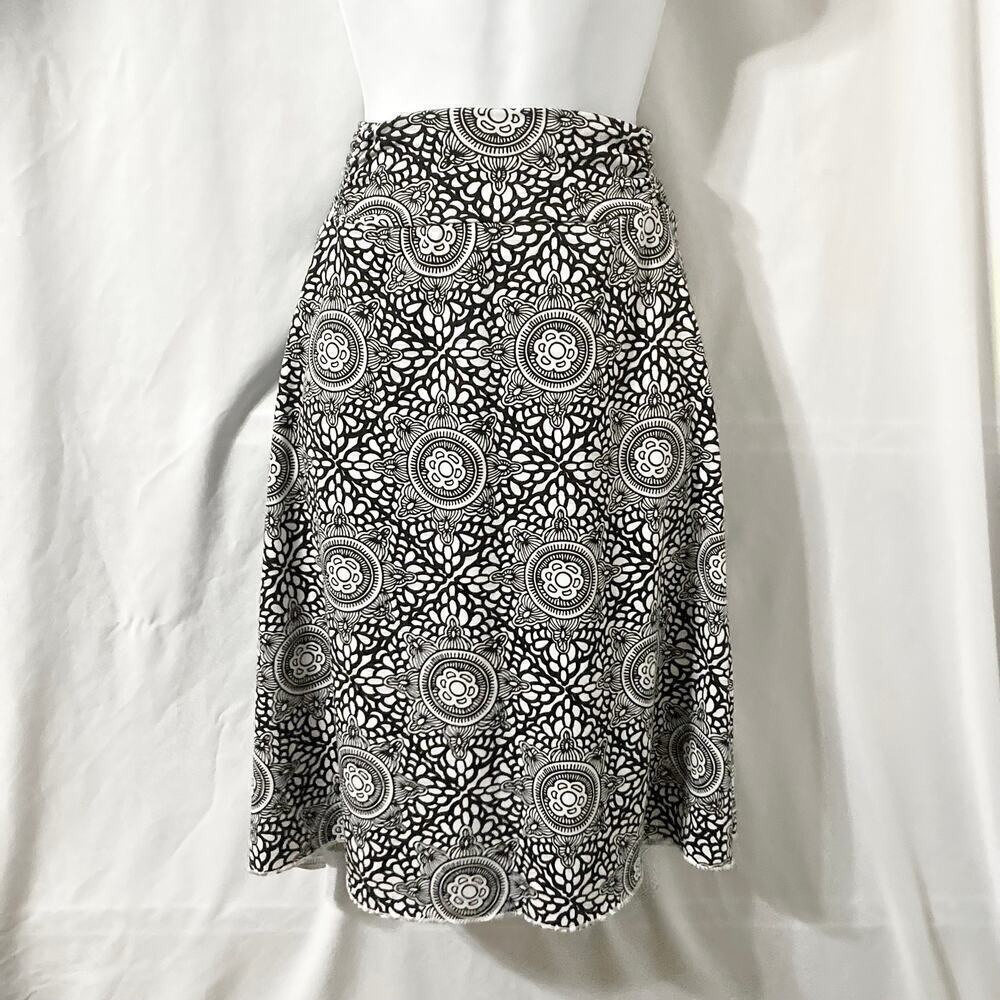 Tranquility Colorado Clothing Women's Large Abstract Print Athleisure Skirt - Picture 2 of 8